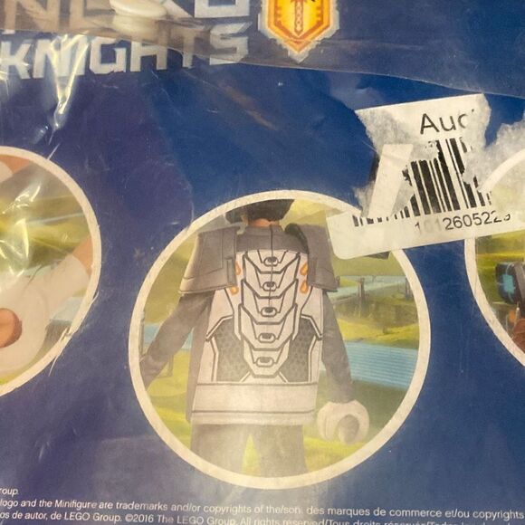 Lego Nexo Knight Halloween costume size S/P (4-6) - Picture 8 of 8